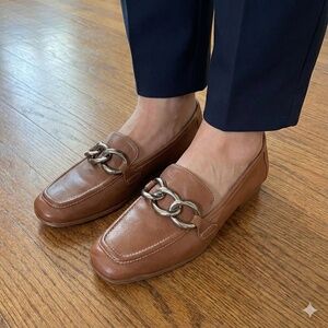 CLARKS Genuine Leather Sarafyna Iris Loafer in Cognac Contour Comfort Insole 9W